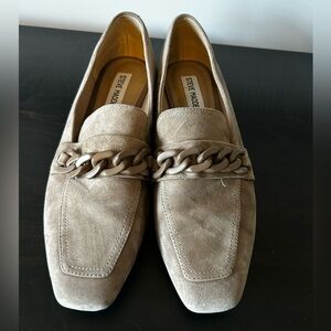 Steve Madden Tan Loafers with Chain Detail